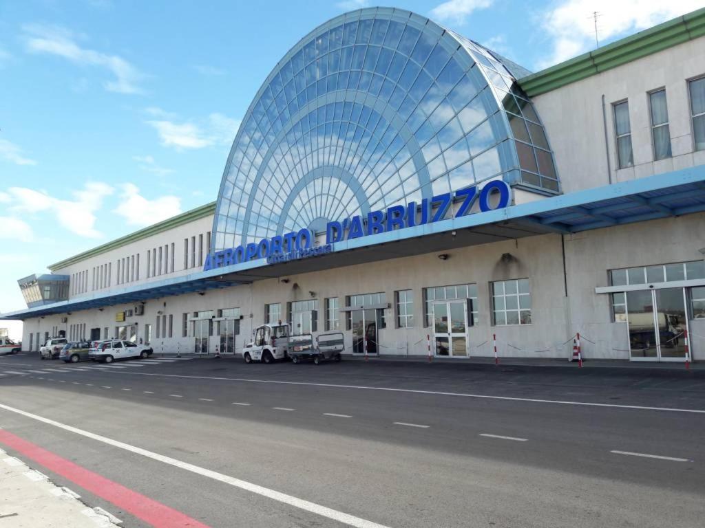 Homeaway Pescara Airport San Giovanni Teatino Exteriör bild